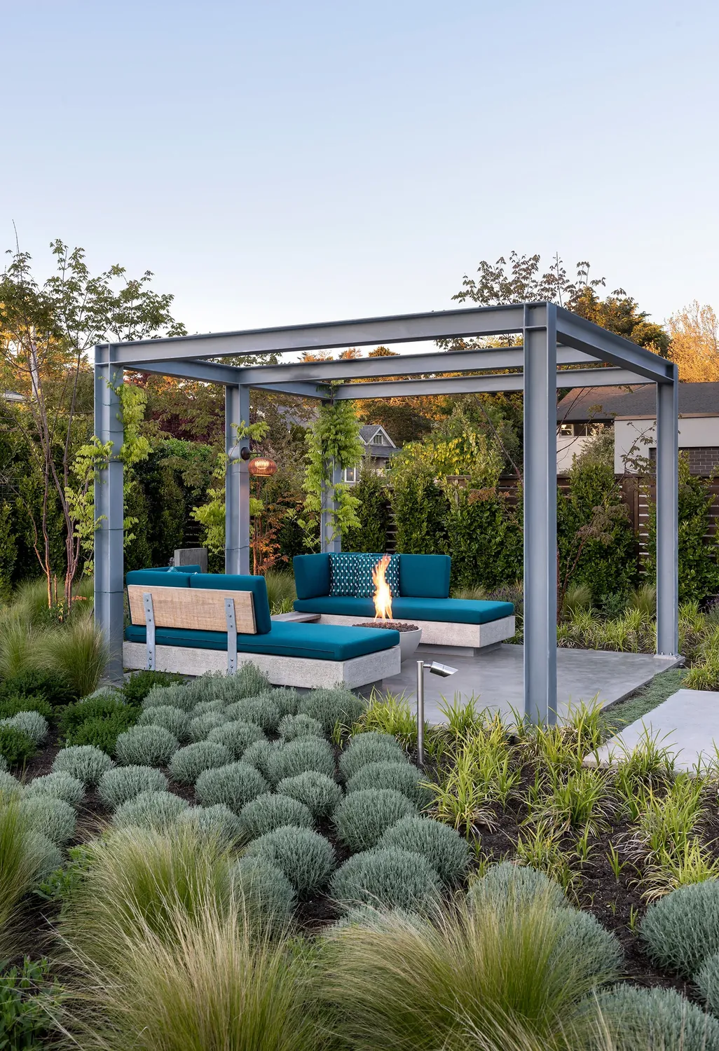 Beach Drive residential landscape by Biophilia Design Collective